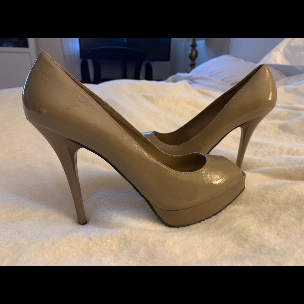 Steve Madden peep toe pumps